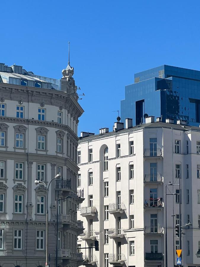 W Centrum Warszawy Варшава